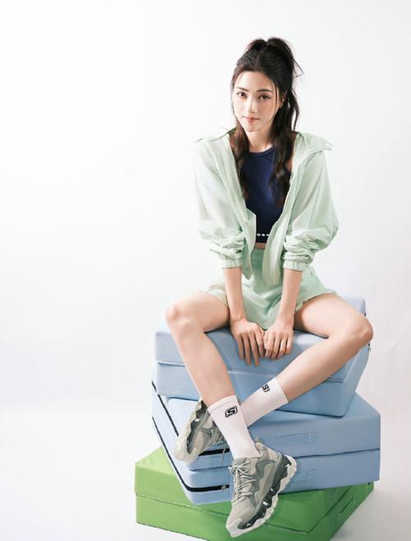 娜然